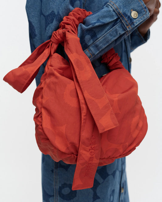 The Utu M shoulder bag