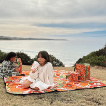 Load image into Gallery viewer, Picnic Mat Betty Blooms
