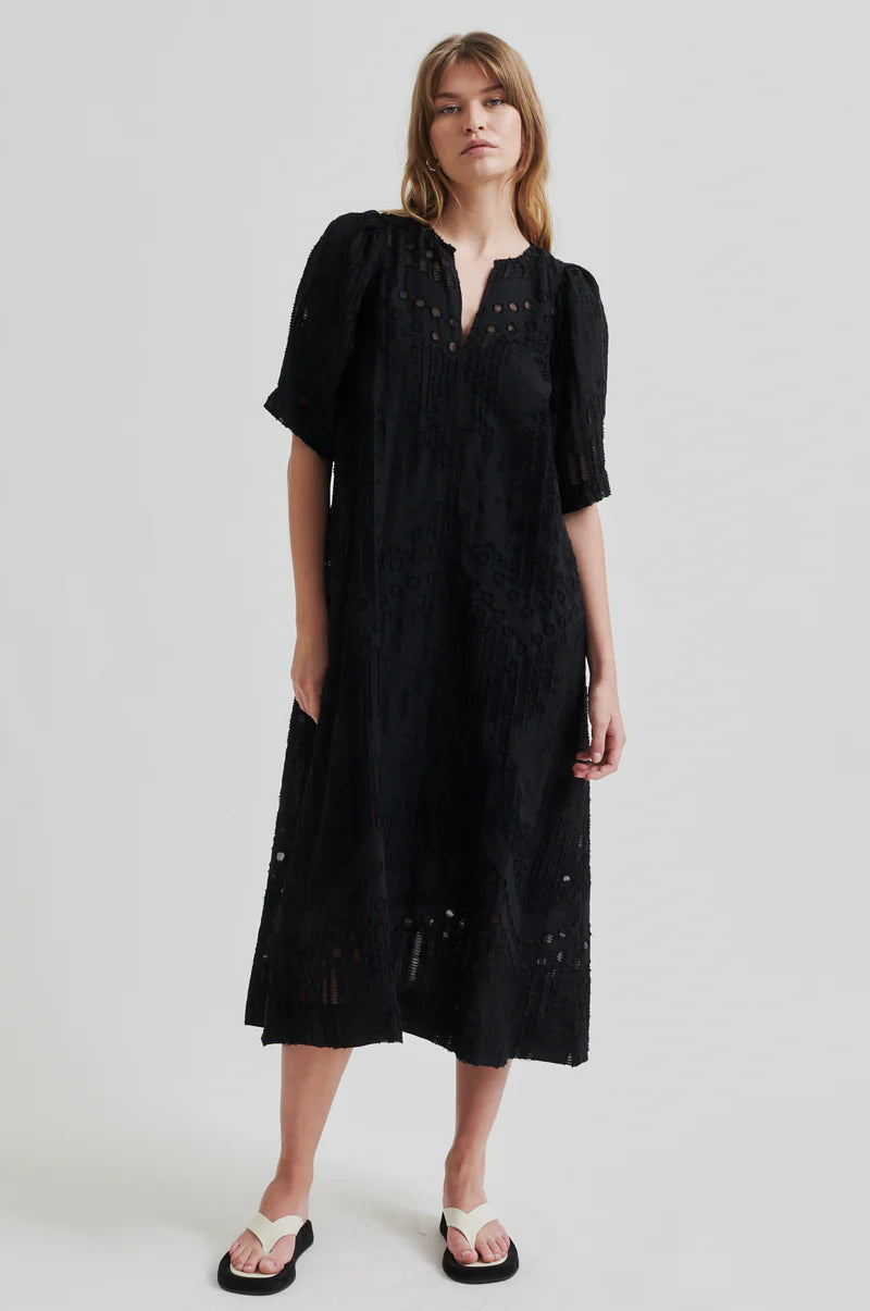 Nete Dress | Black