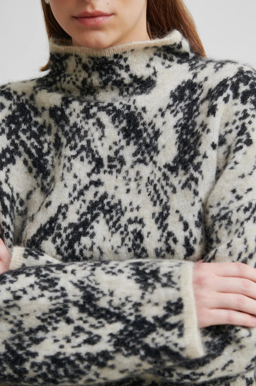 Sway Knit T-Neck