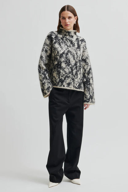 Sway Knit T-Neck