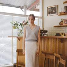 Load image into Gallery viewer, Erin Vest - EggShell
