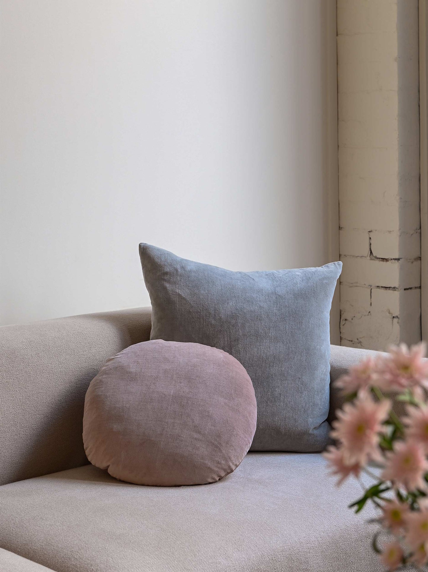 Velvet Round Cushion Cover