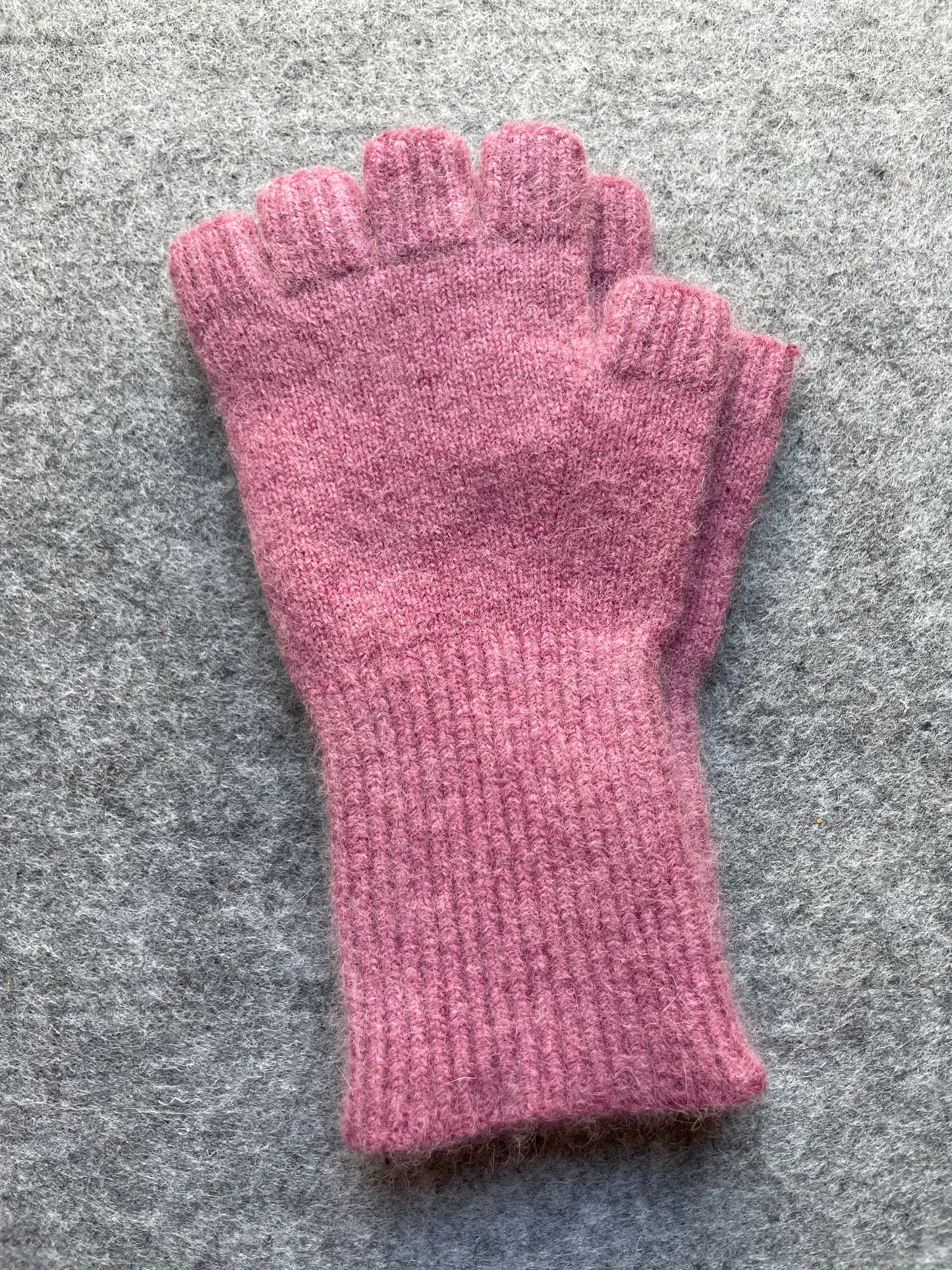 Fingerless Gloves