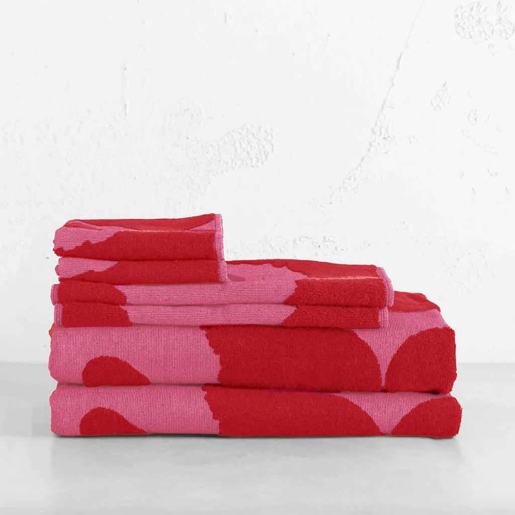 Unikko Guest Towel Red and Pink | 50x70cm