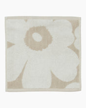 Load image into Gallery viewer, Unikko Face Towel | 30x30 cm
