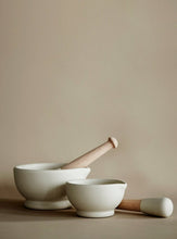 Load image into Gallery viewer, Mortar &amp; Pestle 17cm
