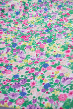 Load image into Gallery viewer, Meadow flowers | medium bag
