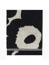Load image into Gallery viewer, Unikko Hand Towel | 50x70cm
