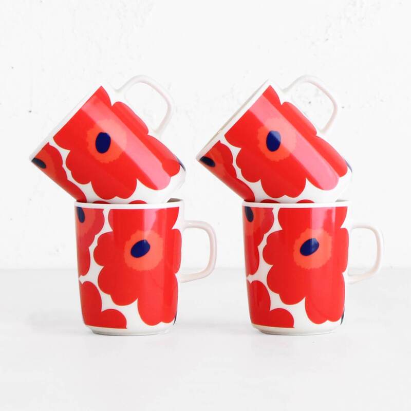Unikko Mug in Red